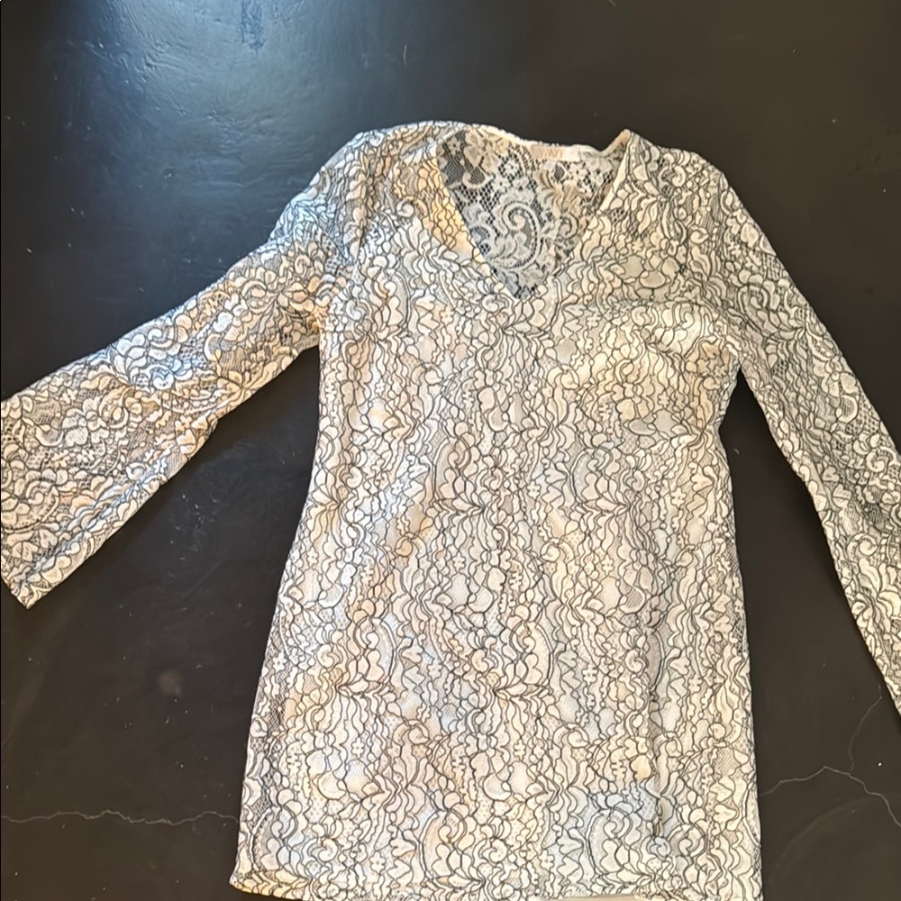 Wayf White Black design mini Lace dress. Size L